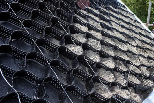 Báo giá ô địa kỹ thuật geocell cho nền đường, cung cấp giải pháp gia cố nền đất yếu, tăng cường khả năng chịu tải và ổn định cho các công trình giao thông.
