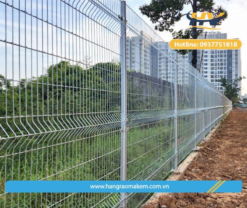 lưới sắt hàng rào bảo vệ an toàn khu vực thi công công trình