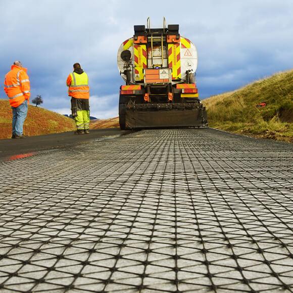 Biến dạng ống địa kỹ thuật gây lún mặt đường