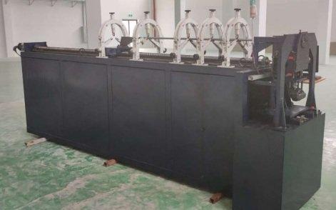 Đội ngũ kỹ sư đang tiến hành nghiệm thu ống địa kỹ thuật tại công trường