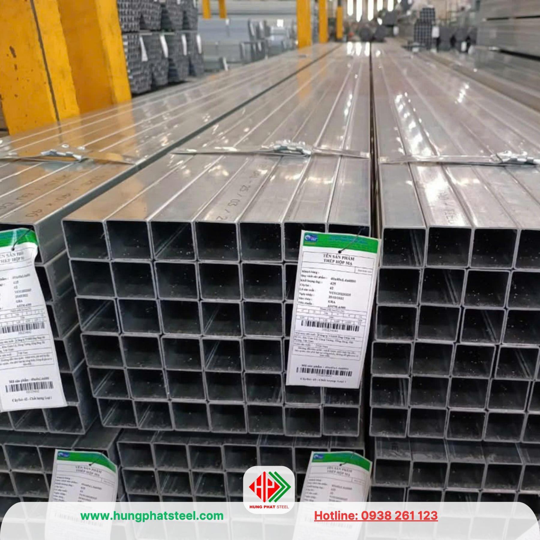 Dây thép rọ đá chất lượng cao được kiểm tra độ uốn cong để đảm bảo tính dẻo dai và khả năng chịu lực, đặc trưng bởi lớp mạ kẽm sáng bóng, không bong tróc, sẵn sàng cho quy trình đan lưới rọ đá.