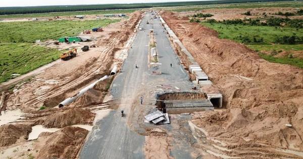 Mô hình địa kỹ thuật minh họa xử lý nền đất yếu cho dự án đường cao tốc