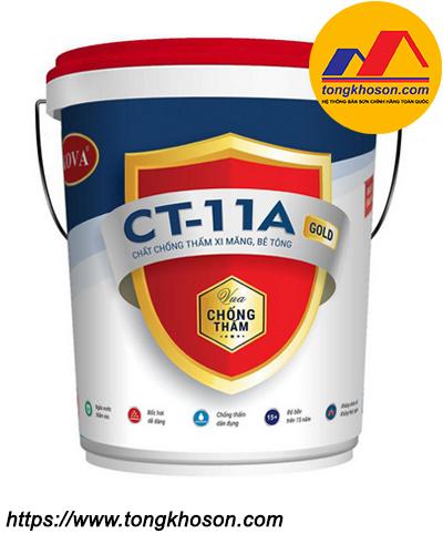 Đội ngũ kỹ thuật viên đang thi công sơn chống thấm Kova CT11A chuyên nghiệp trên bề mặt tường