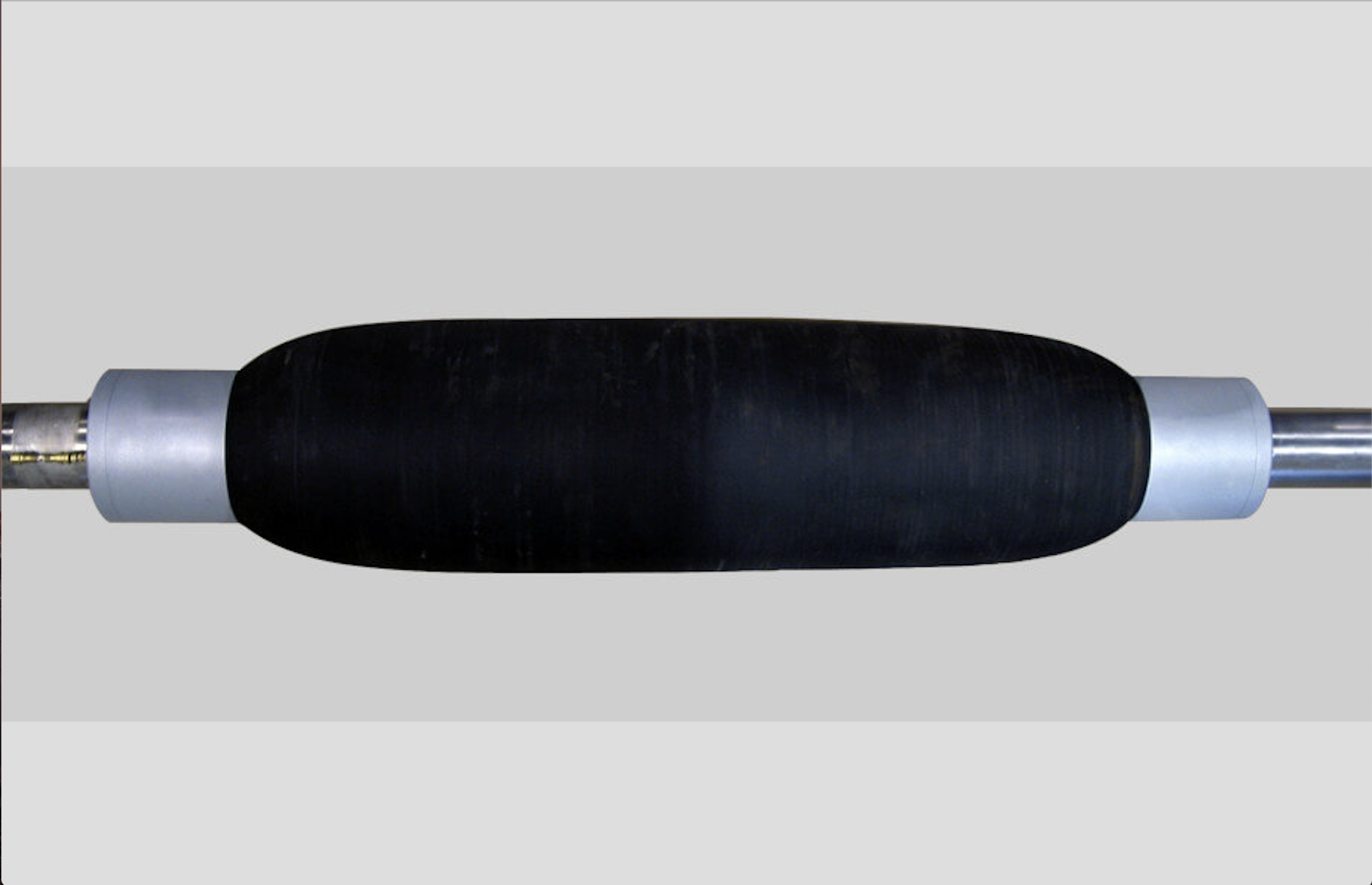 Giám sát áp lực bơm cho ống địa kỹ thuật bằng thiết bị đo chuyên dụng