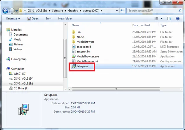 Giao diện thư mục cài đặt AutoCAD 2007 với file Setup.exe được tô sáng