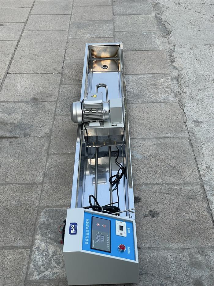 Thí nghiệm tại phòng thí nghiệm giúp đánh giá chính xác mức độ co giãn của ống địa kỹ thuật.