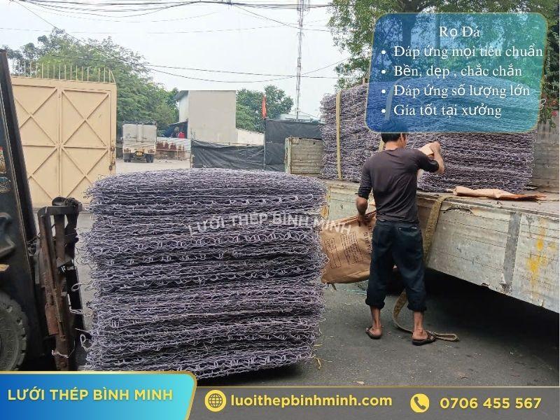 Lưới thép rọ đá được ứng dụng phổ biến trong các công trình thủy lợi, giúp gia cố bờ kè và ngăn chặn xói lở đất