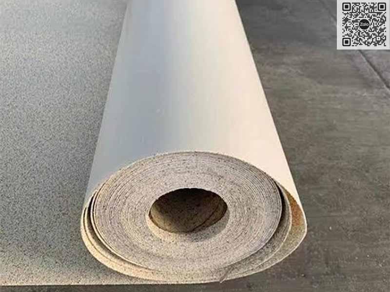 Màng chống thấm HDPE được thi công và liên kết bằng keo dán chống nước cho công trình thủy điện