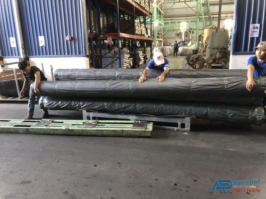 màng chống thấm HDPE được thi công lắp đặt tại một dự án lớn
