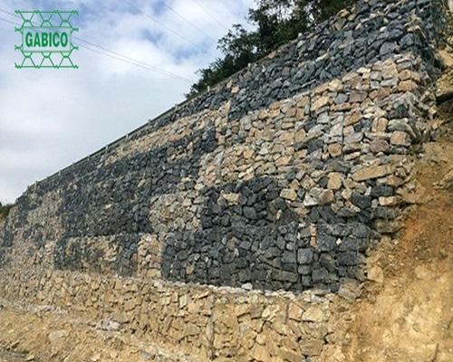 Rọ đá làm gia cố bờ kè sông, bảo vệ đất khỏi xói lở hiệu quả