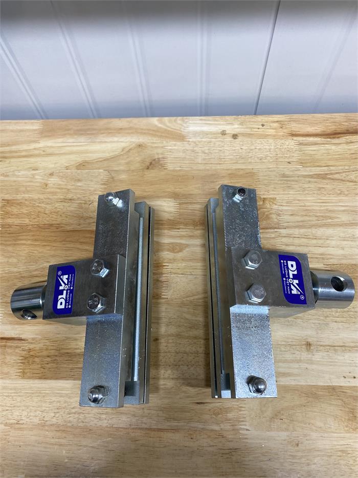 Thí nghiệm kéo mẫu vải địa kỹ thuật không dệt để xác định khả năng chịu tải trọng kéo dài