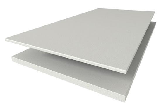 Thiết kế và ứng dụng bạt HDPE xanh trong địa kỹ thuật công trình, bao gồm bản vẽ kỹ thuật và hình ảnh thi công thực tế, nhấn mạnh vai trò của bạt HDPE màu xanh trong việc đảm bảo tính toàn vẹn của công trình dưới lòng đất.