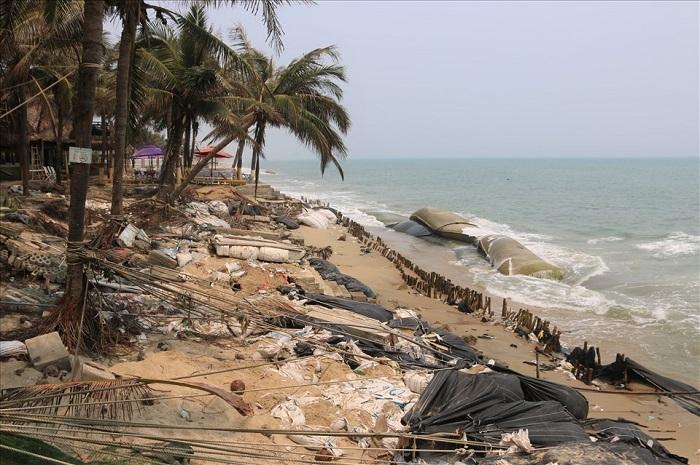 Ứng dụng của ống địa kỹ thuật trong các dự án phục hồi bờ biển nhằm ngăn chặn xói lở