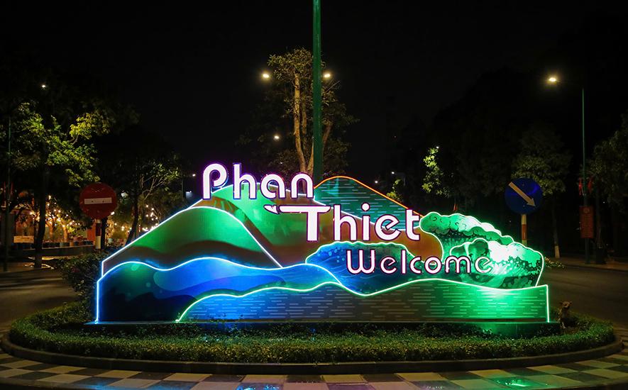 Một công trình kiến trúc cảnh quan độc đáo sử dụng rọ đá làm yếu tố trang trí và tạo điểm nhấn