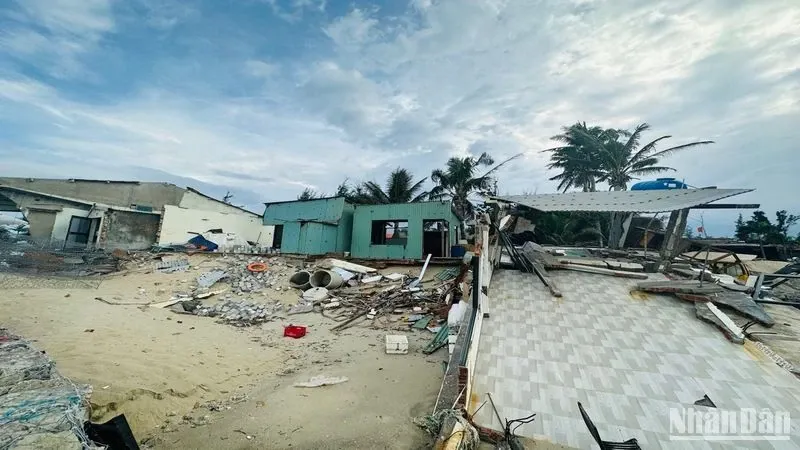 vận chuyển và sắp xếp rọ đá sang công trường