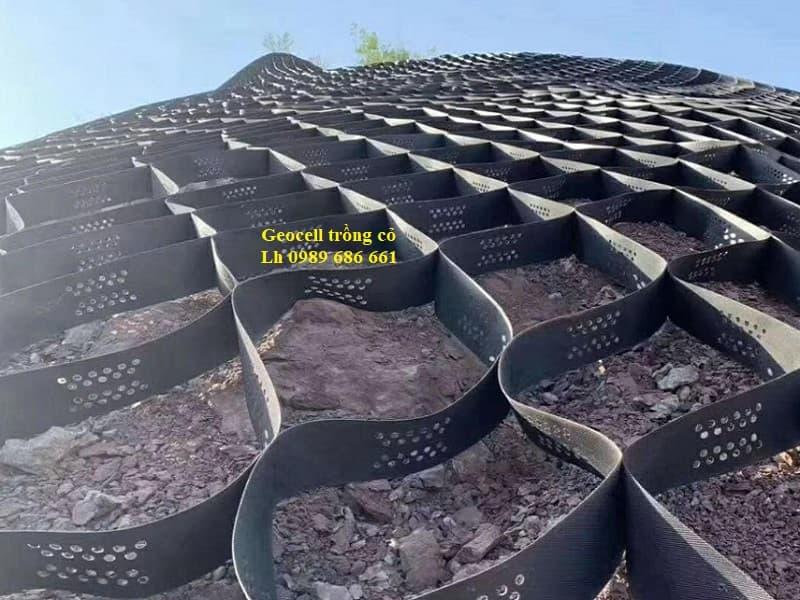 Vải địa kỹ thuật trong khu phố dốc: giữ đất và tăng tính thẩm mỹ