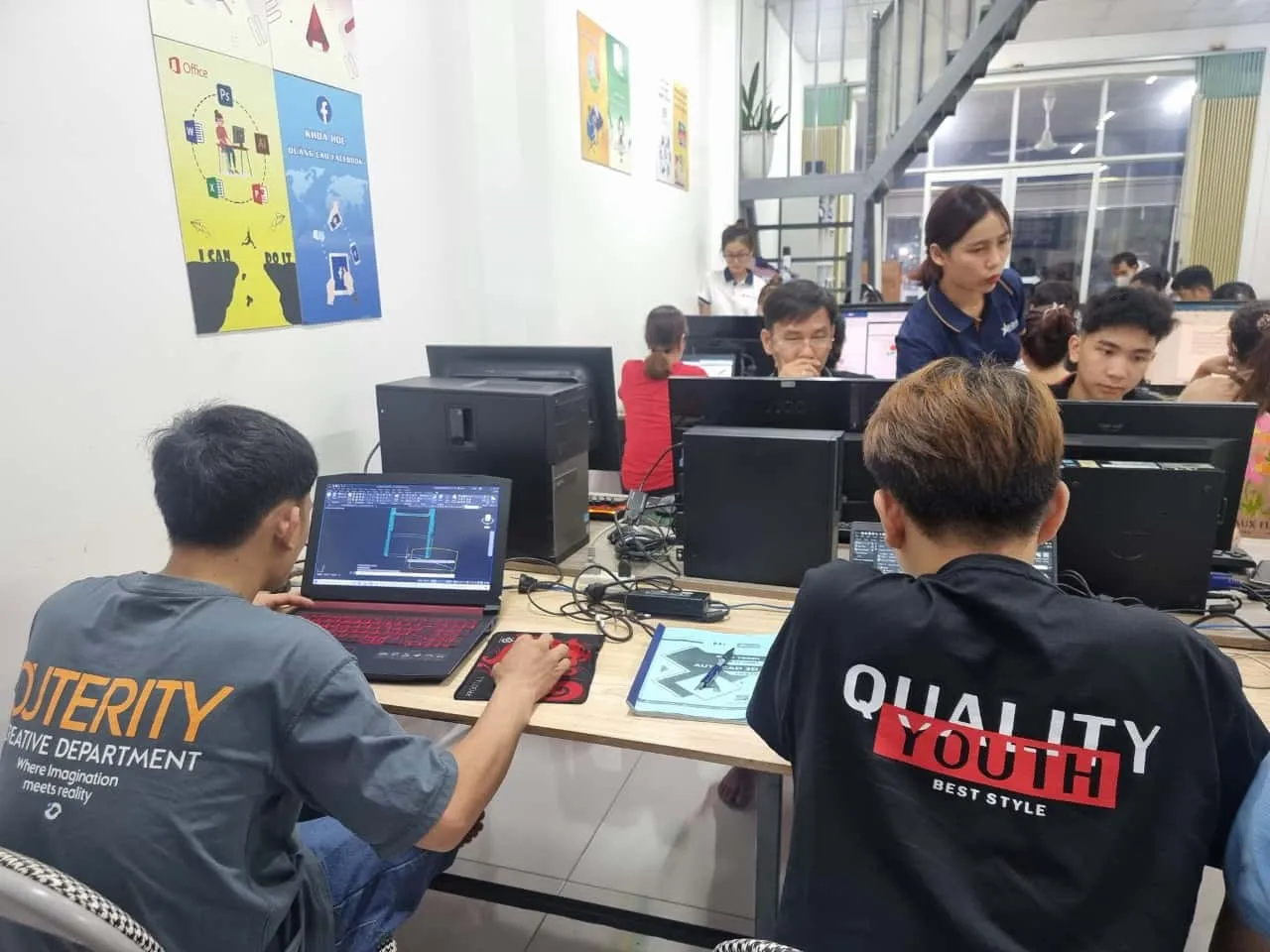 Cảnh quan bên trong Trung tâm Đào tạo Tin học Hướng Nghiệp