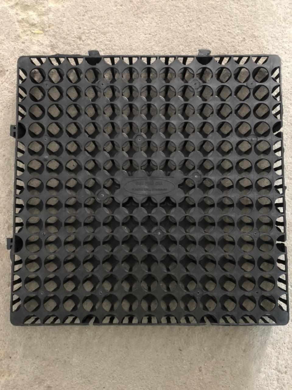 Mô hình 3D chi tiết cấu tạo của hệ thống vỉ nhựa thoát nước trồng cây trên mái nhà