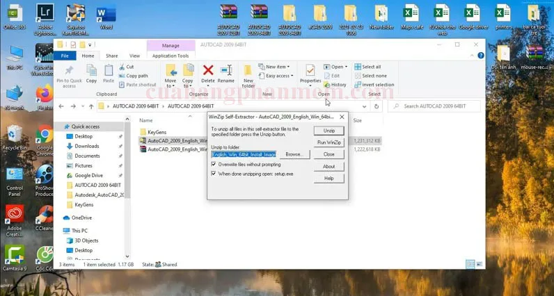 Giao diện làm việc của AutoCAD 2009 hiển thị một bản vẽ kỹ thuật phức tạp