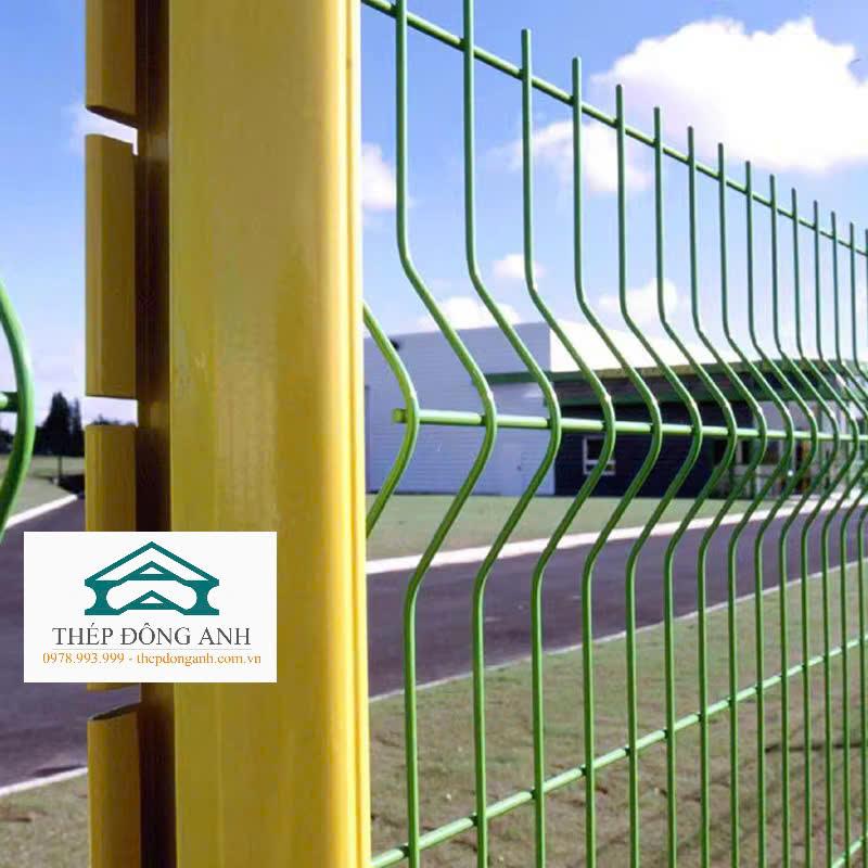 Hàng rào lưới thép hàn mang đến vẻ đẹp hiện đại, sang trọng cho các khu dân cư, đảm bảo an ninh và riêng tư cho gia chủ.jpg