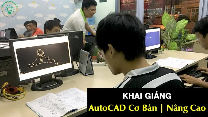 Một lớp học đào tạo phần mềm AutoCAD tại Bình Dương