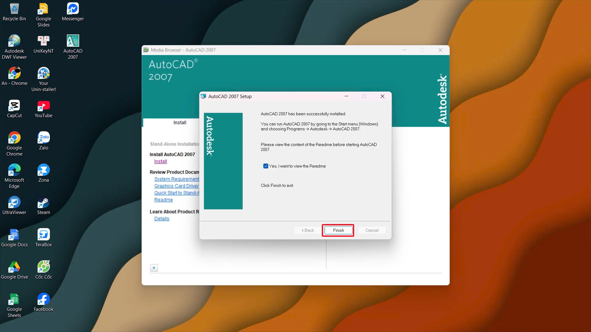 Quá trình cài đặt AutoCAD 2007 đã hoàn tất, nhấn Finish để kết thúc